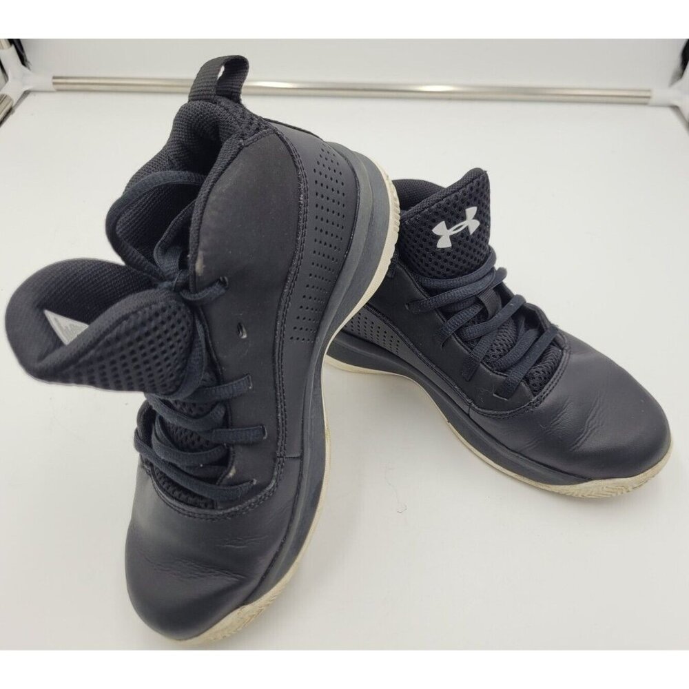 Under Armour Basketball Shoes Youth Size US 1.5Y Black White Pre-Owned